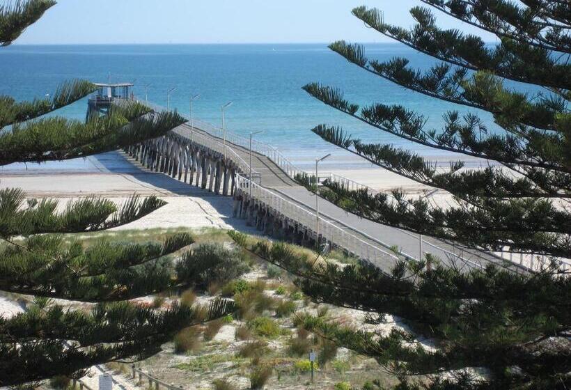 חדר דלוקס, Largs Pier
