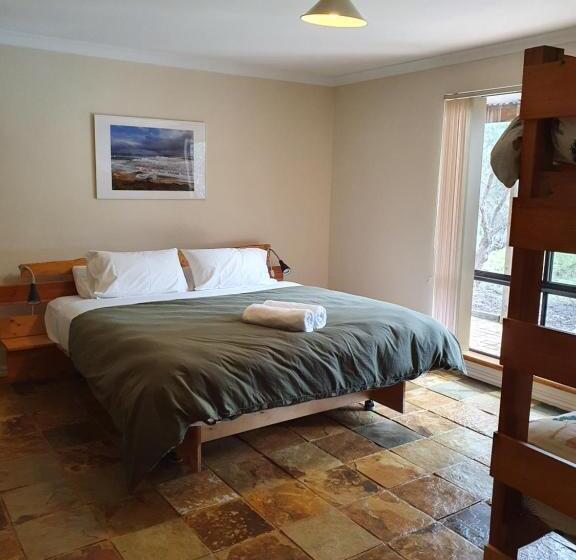 오두막, Little River Farm Cottages