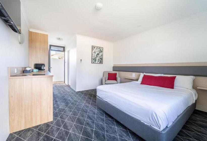Номер Стандарт, Lakeview Hotel Motel