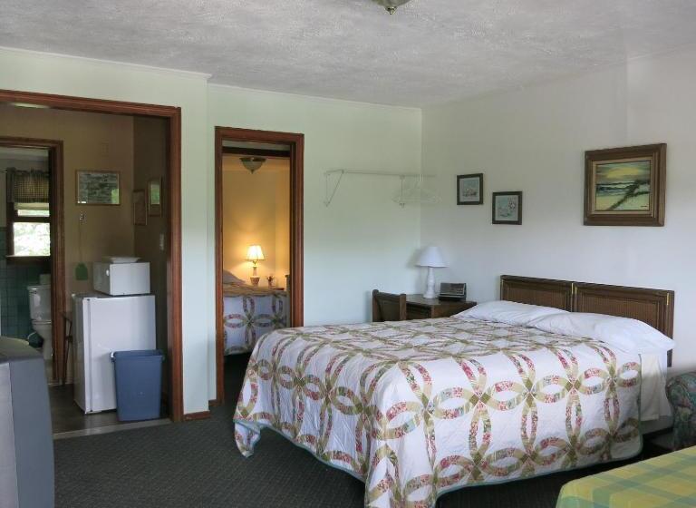 Люкс, The Austin Inn
