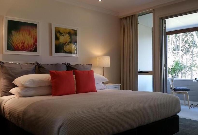 스위트 킹사이즈 침대, Elfin Hill Vineyard Accommodation