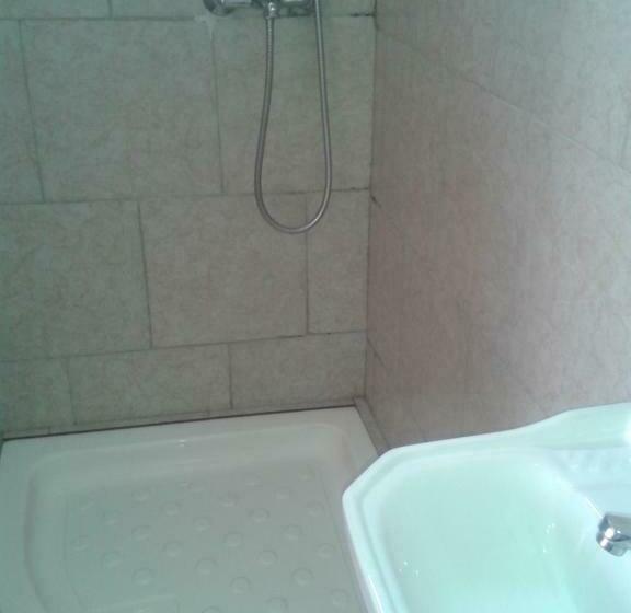 اتاق استاندارد با سرویس بهداشتی مشترک, Vila Emy Constanta