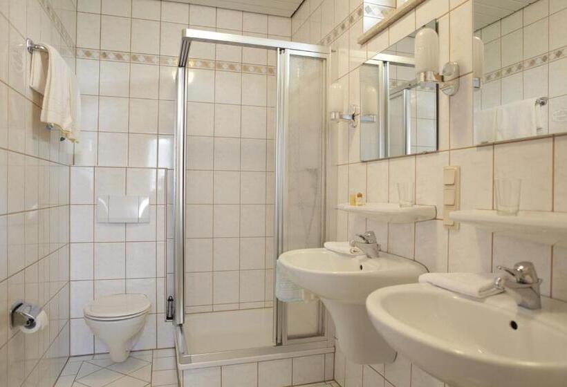 Номер Стандарт с Балконом, Weinhotel Lenz