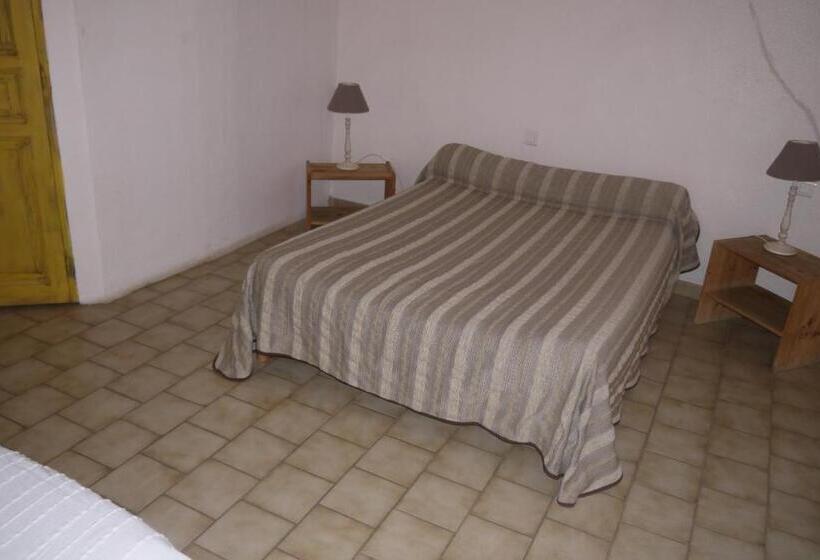 Номер Стандарт, Auberge Des Seguins