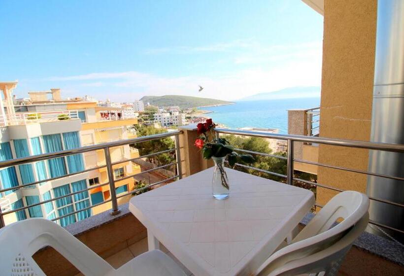סוויטה משפחתית, Eval Hotel Sarande