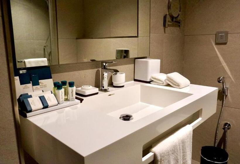 2 Bedrooms Suite Sea View, Al Kout Beach