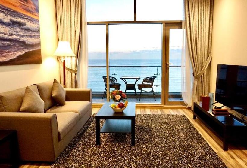 جناح بغرفتي نوم, Al Kout Beach