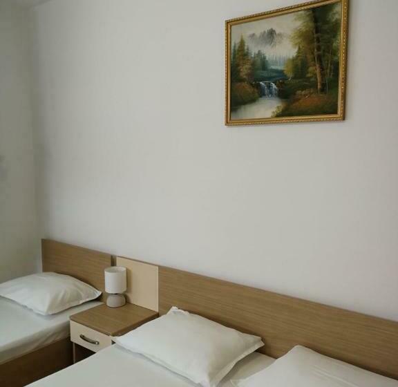 带露台的标准房间, къща за гости The Sunny Corner