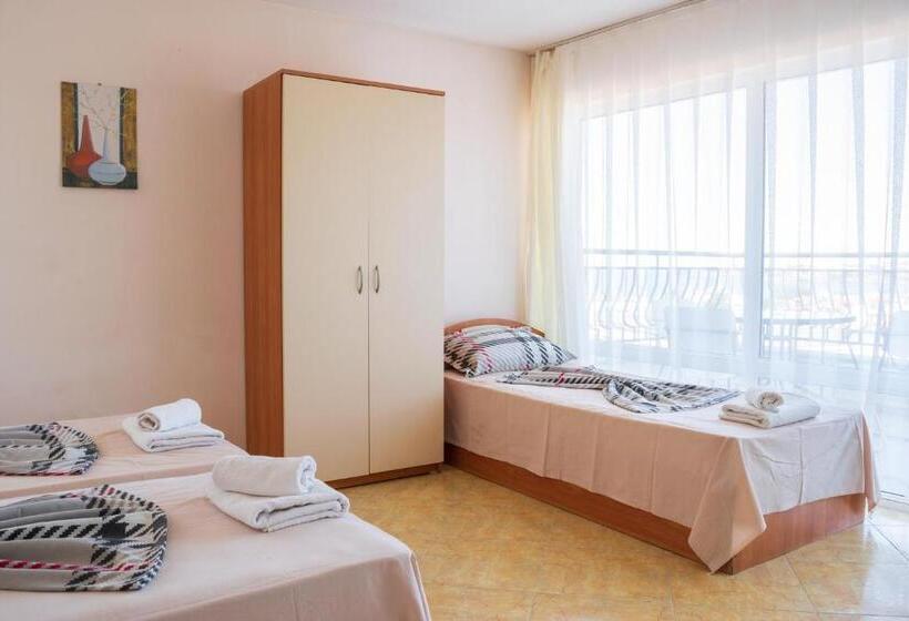 Студия Стандарт, Guest House Eos