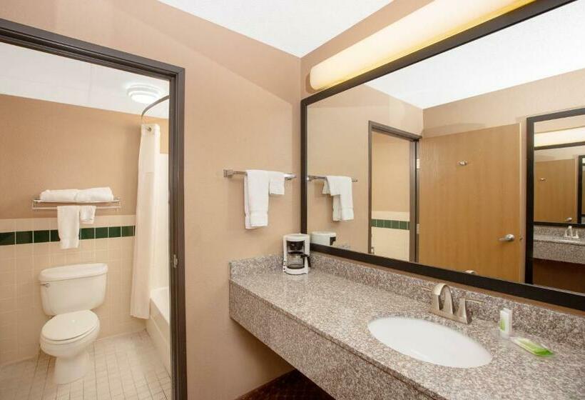 Стандартный Номер Кровать Кинг, Americinn By Wyndham Coralville