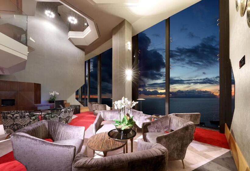 Студия Стандарт, Hard Rock Hotel Tenerife