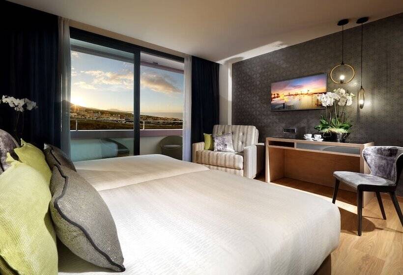 Номер Deluxe, Hard Rock Hotel Tenerife