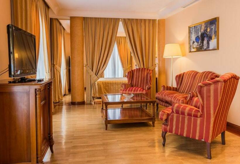주니어 스위트, Sercotel Guadiana
