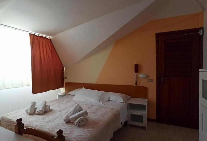 Quarto Ático, La Caravella