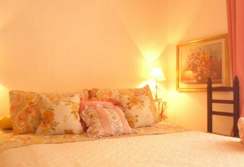 Четырехместный номер Премиум, Italia Guesthouse