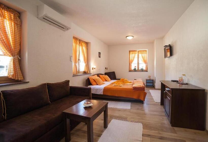 اتاق لوکس, House Rustico
