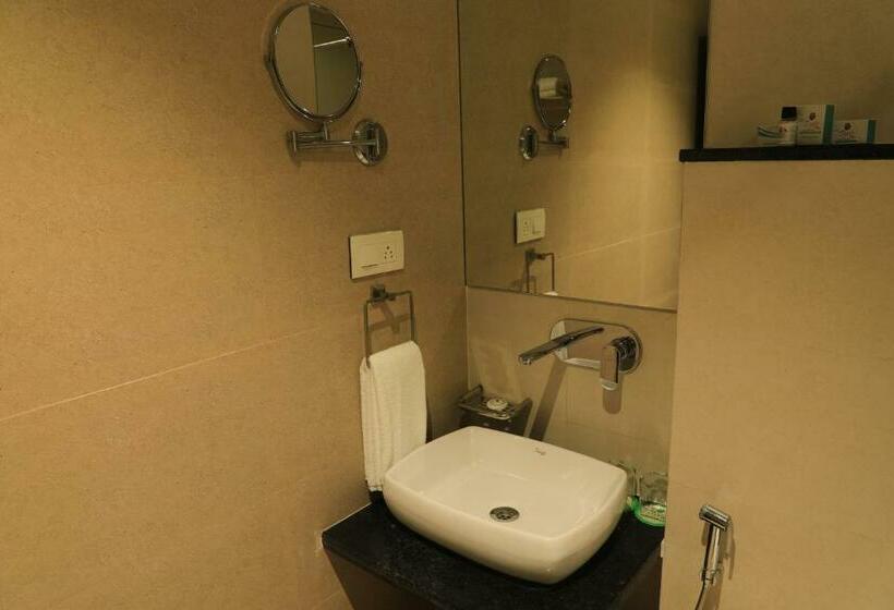 Номер Deluxe, The Byke Suraj Club, Junagadh