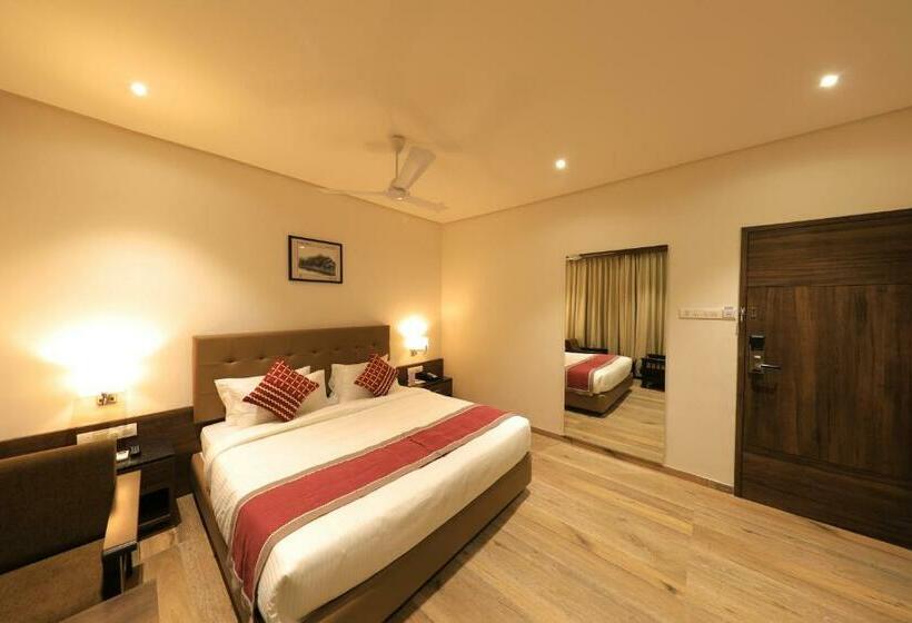 Номер Superior Кровать Кинг, The Byke Suraj Club, Junagadh