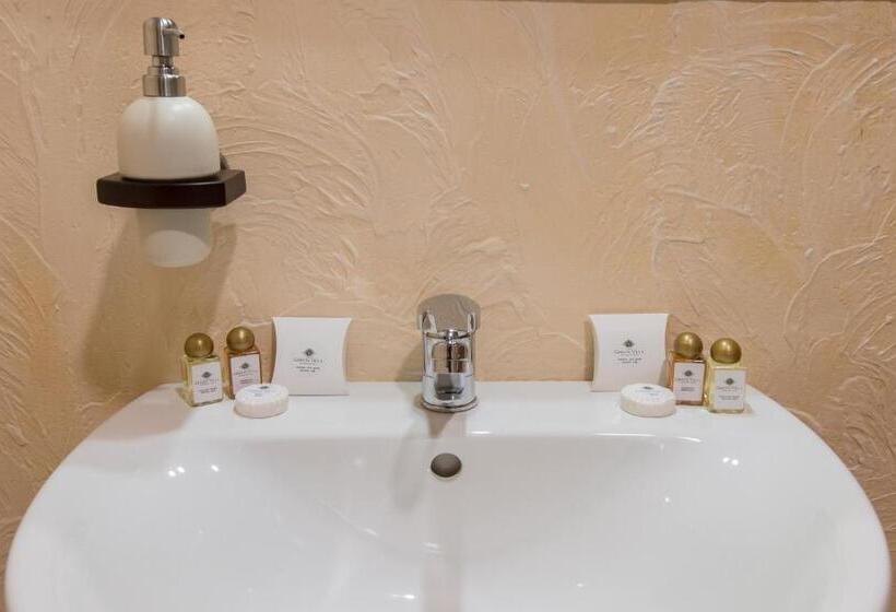اتاق استاندارد با بالکن, Green Villa