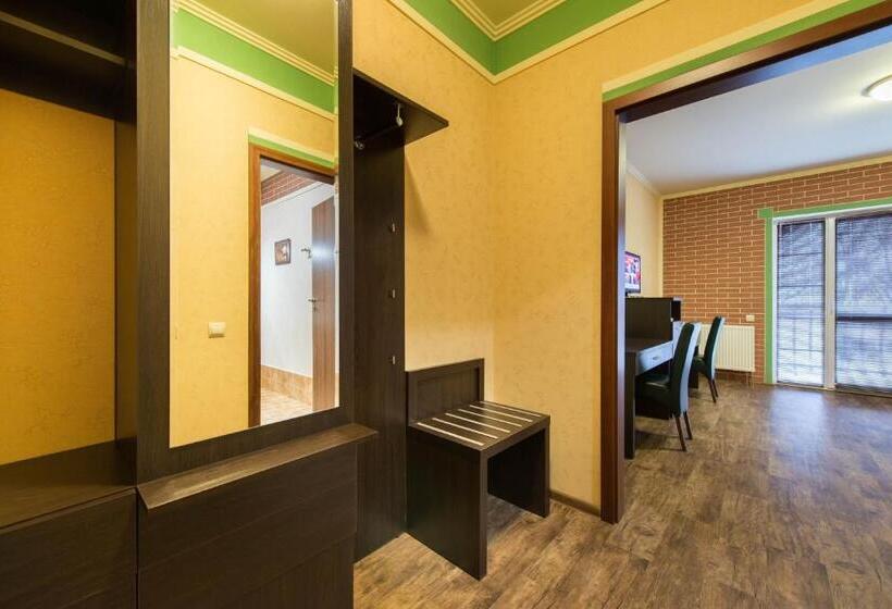 اتاق استاندارد با بالکن, Green Villa