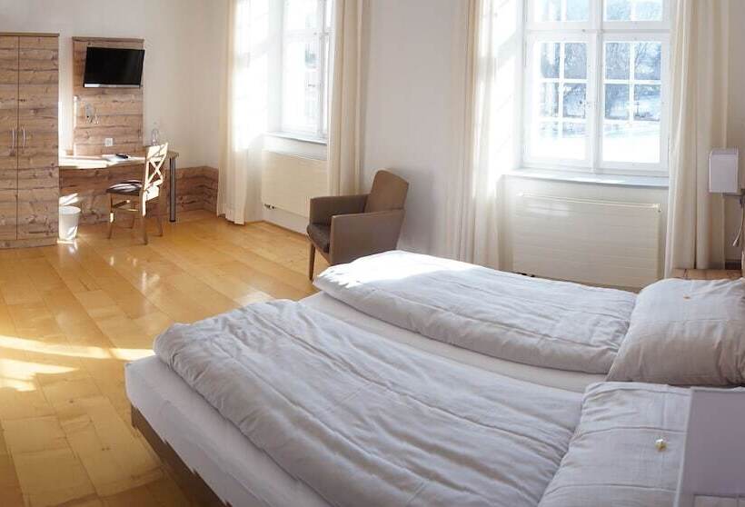 Номер Стандарт, Klosterhotel Kreuz