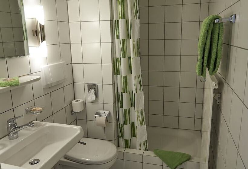 Номер Стандарт Трехместный, Klosterhotel Kreuz