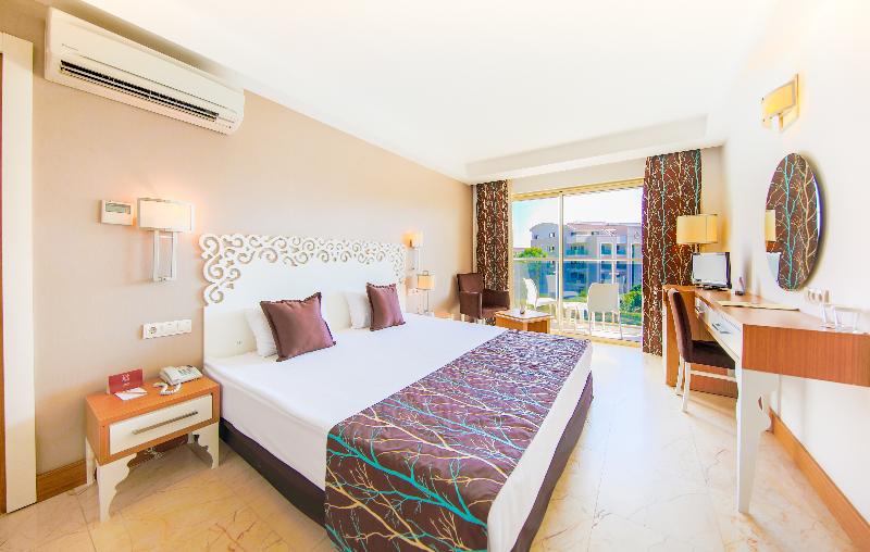 Номер Superior, Al Raha Beach