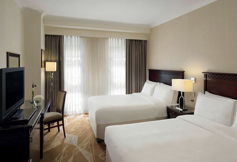 Люкс 3 Спальни, Anwar Al Madinah Movenpick