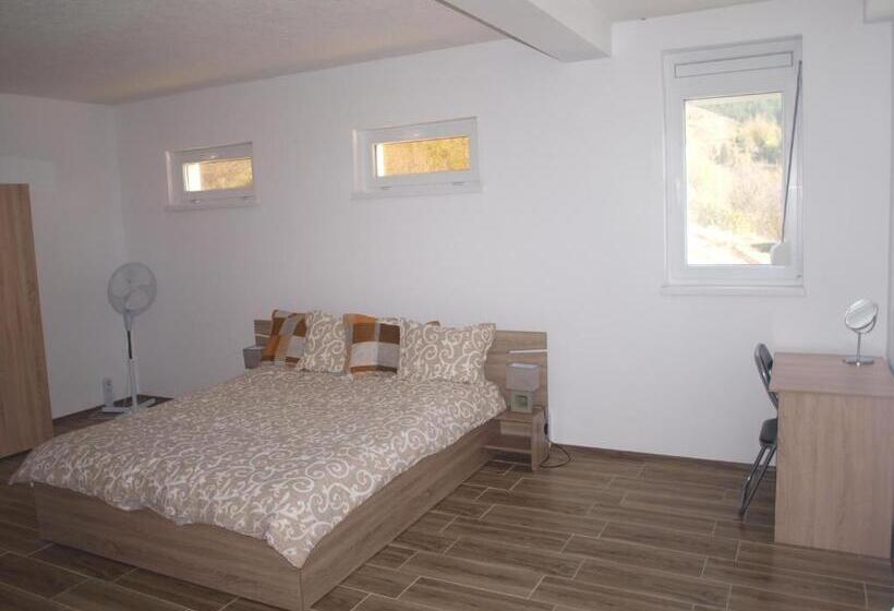 Люкс 2 Спальни, Lakeview Estate Apart