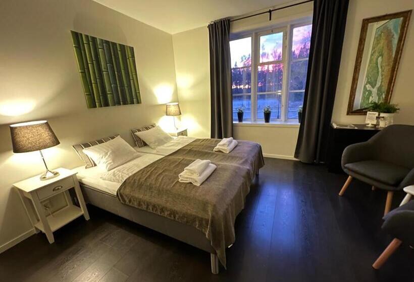 标准间, Hedenstugan B&b