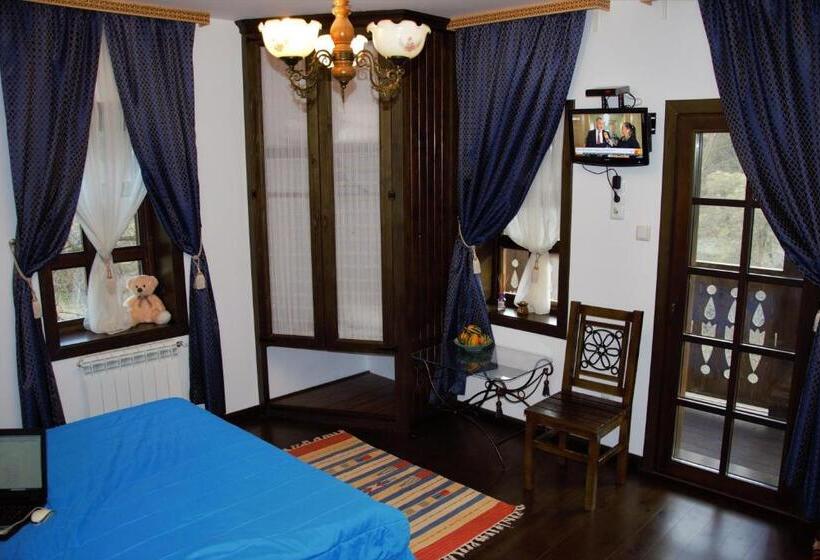 스탠다드 트리플 룸 테라스, Golden Horn Guest House