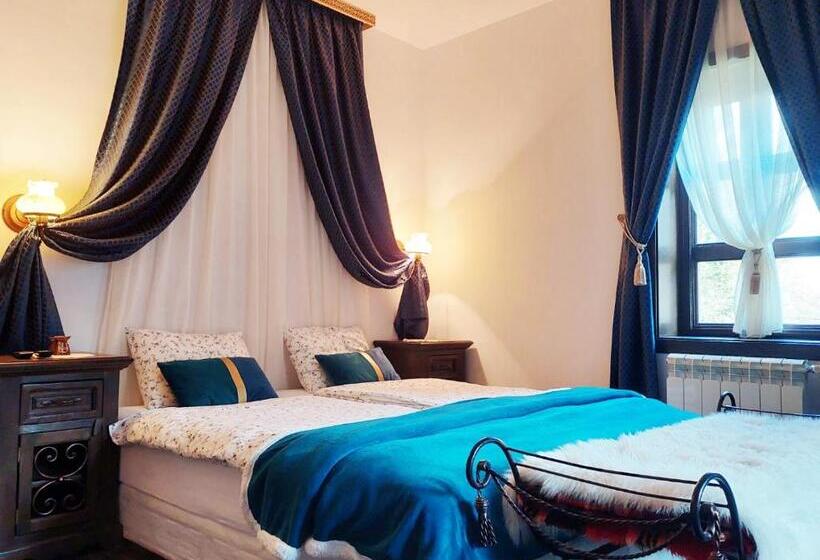 스탠다드 트리플 룸 테라스, Golden Horn Guest House