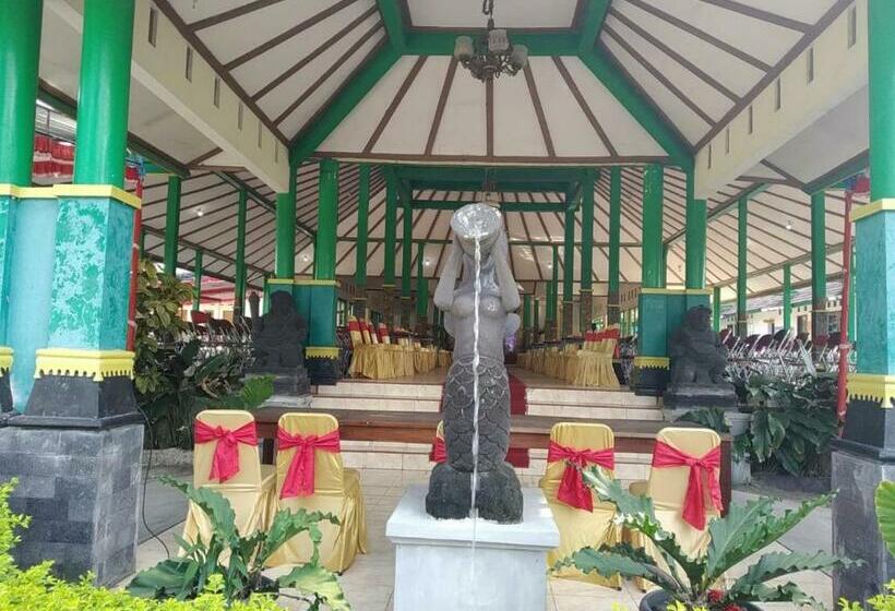 Номер Deluxe Кровать Кинг, Putri Duyung Guest House