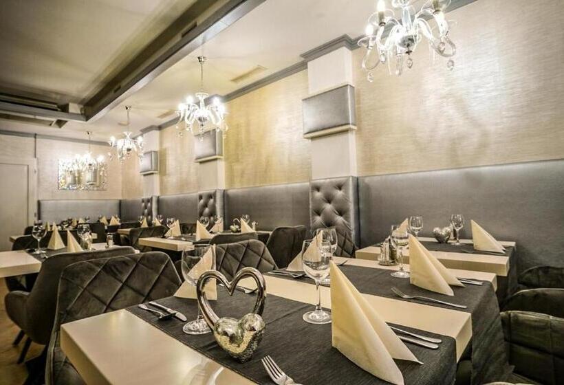 اتاق استاندارد, Teátrum Boutique