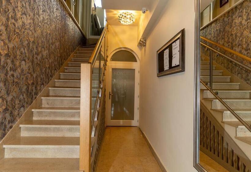 اتاق استاندارد, Teátrum Boutique