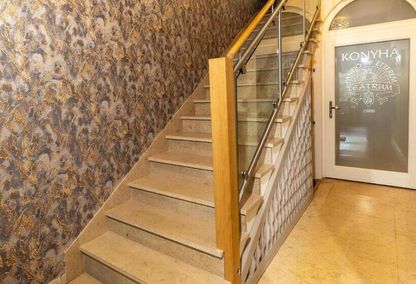 اتاق استاندارد, Teátrum Boutique