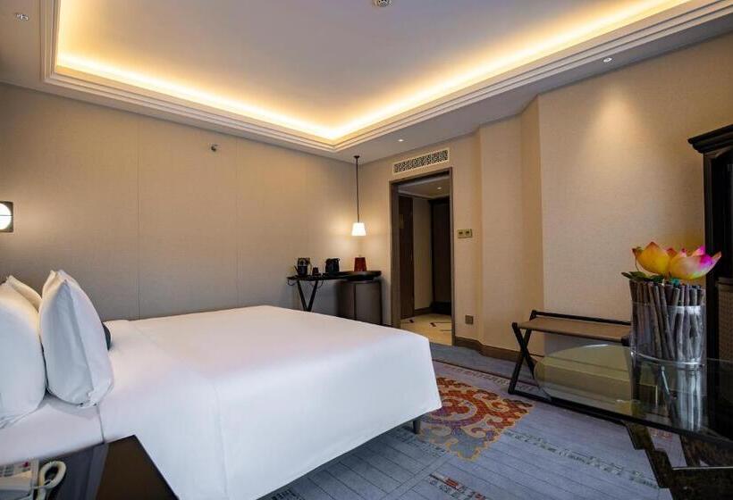 اتاق لوکس با تخت بزرگ, Chengdu Tibetan Hotel Free Welcome Tibetan Tea