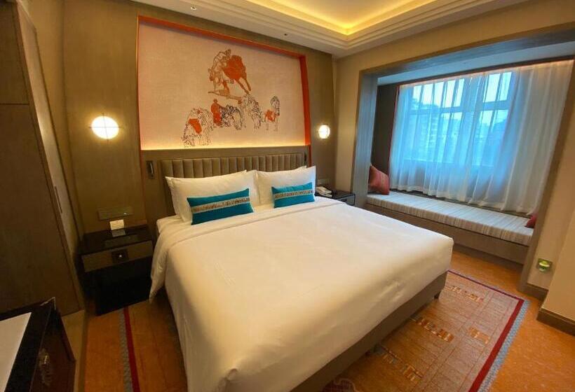 سوییت خانوادگی, Chengdu Tibetan Hotel Free Welcome Tibetan Tea