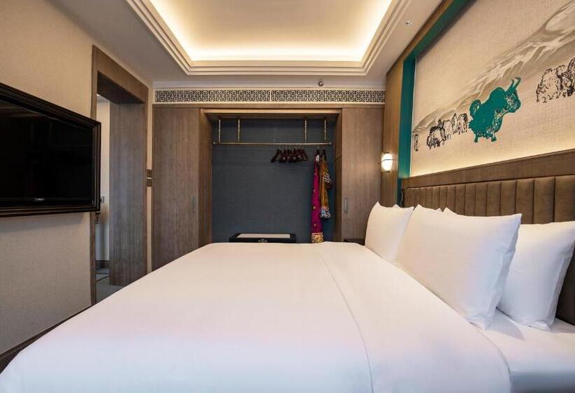 سوییت لوکس, Chengdu Tibetan Hotel Free Welcome Tibetan Tea