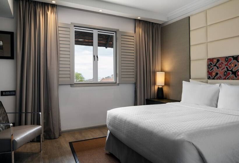 풀장 전망 디럭스 룸, Four Points By Sheraton Arusha, The Arusha