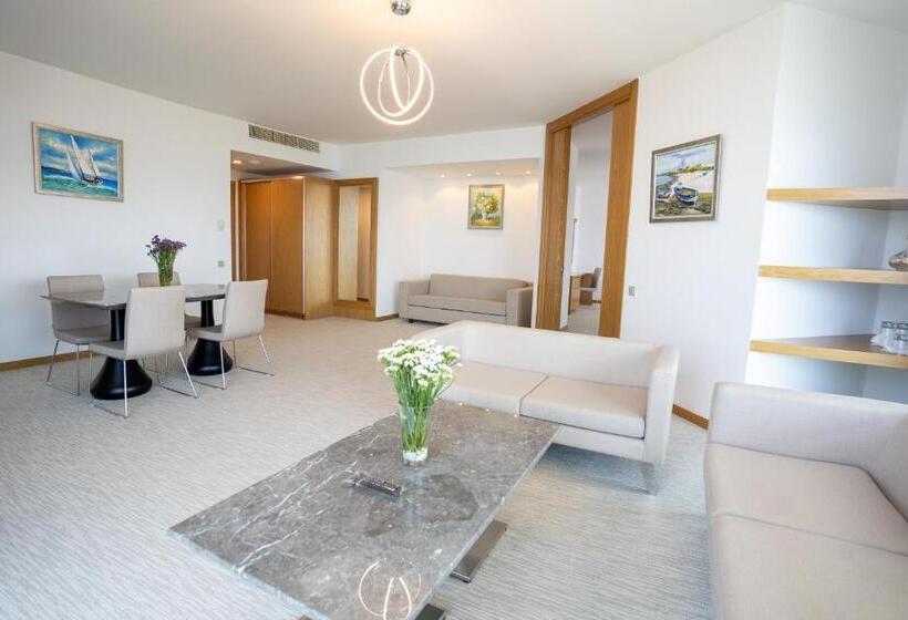 سوئیت با تخت بزرگ, Grand Hotel Ontur Cesme