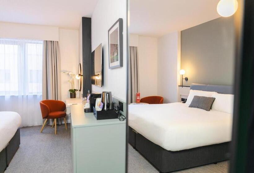اتاق اجرایی, Leonardo Dublin Parnell Street