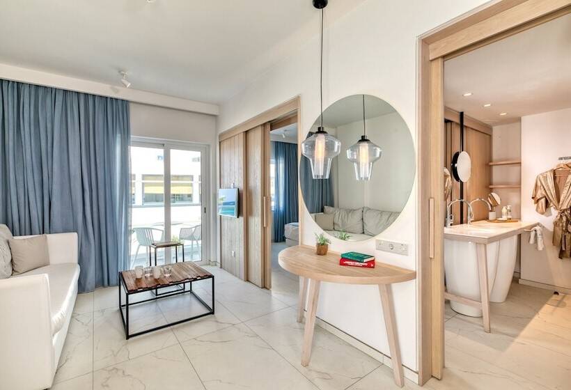 Люкс Боковой Вид на Море, King Jason Protaras   Designed For Adults By Louis Hotels