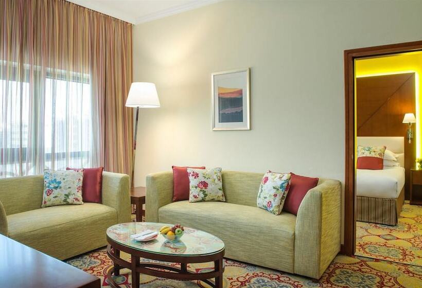 Полулюкс, Coral Dubai Deira