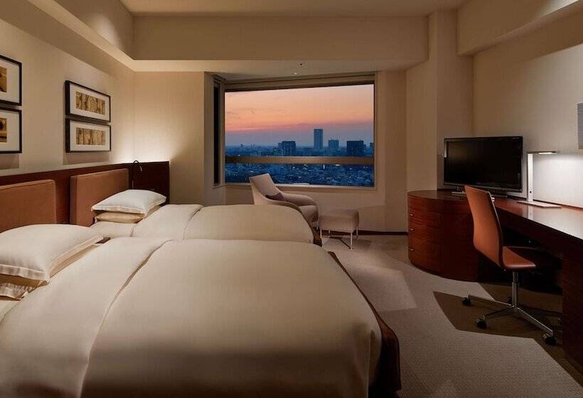 Номер Клуб, Grand Hyatt Tokyo