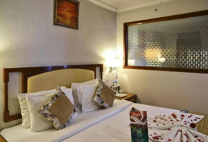 豪华套房, Quality Inn Residency