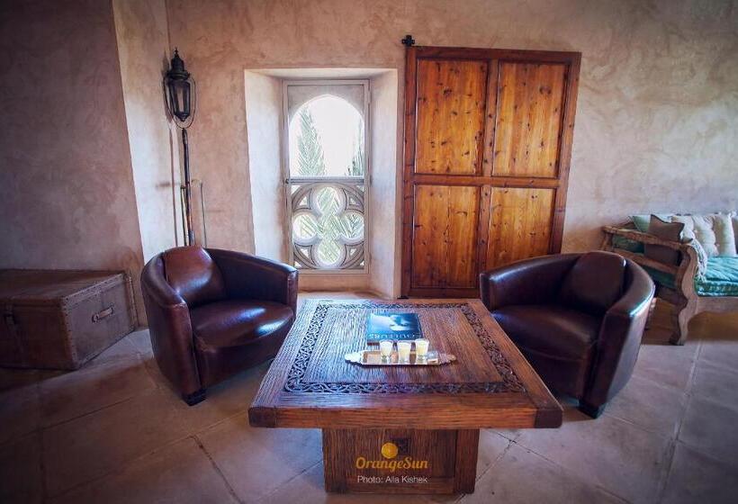 2 Bedroom Apartment with Pool, Ksar Char Bagh Small Luxury Hotels