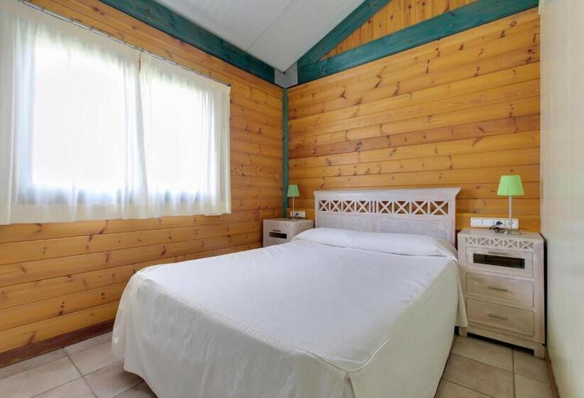 ツーベッドルーム　ヴィラ, Camping & Resort Sangulí Salou