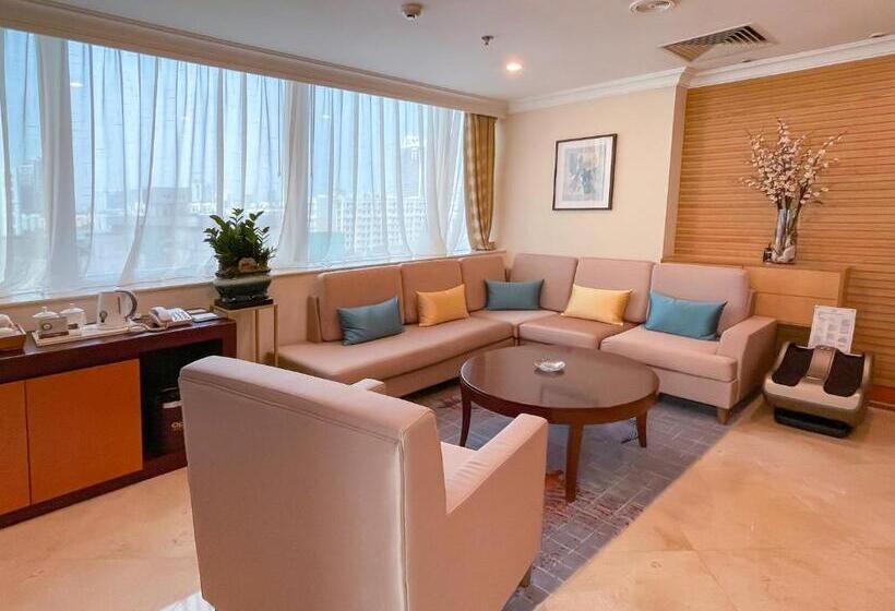 جناح ديلوكس, China Mayors Plaza   Free Shuttle Between Hotel And Exhibition Center & Exhibitor Registration Count