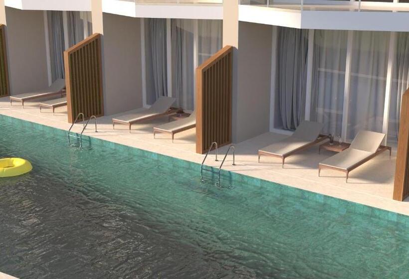 Superior swim-up room, Dobedan World Palace